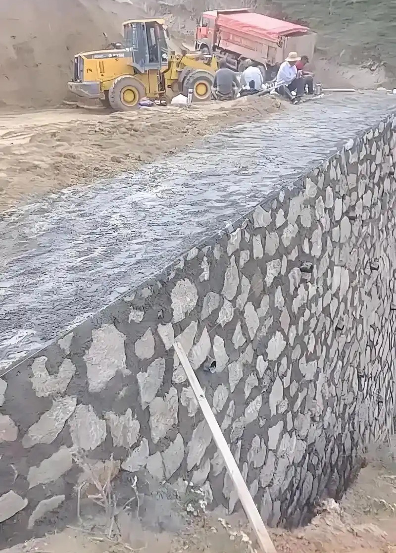 漯河召陵区边坡加固